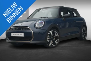 Mini 3-Deurs Cooper C / Favoured Uitvoering / Pakket M / 18'' LM Velgen