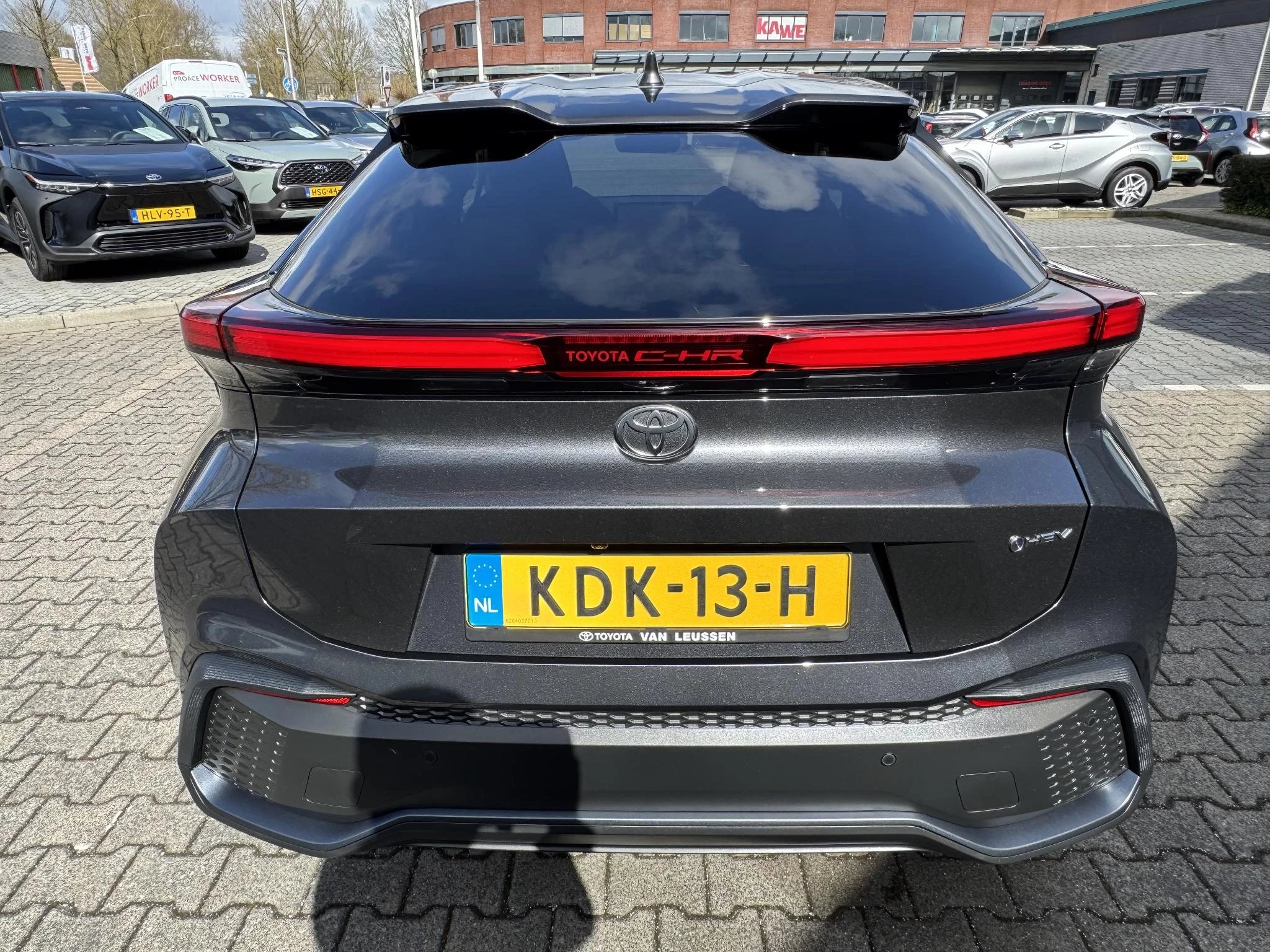 Hoofdafbeelding Toyota C-HR