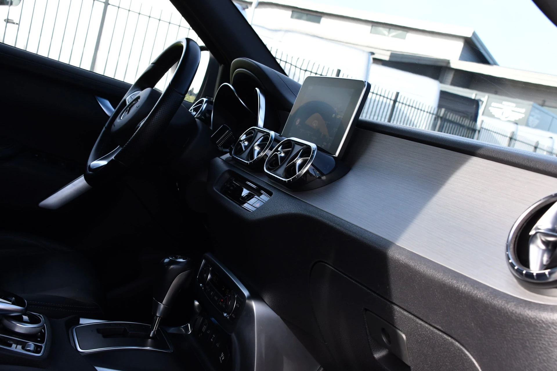 Hoofdafbeelding Mercedes-Benz X-Klasse