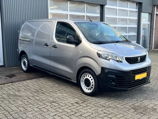 Hoofdafbeelding Peugeot Expert Peugeot Expert 1.5 BlueHDI Marge BTW en BPM vrij!! Airco Cruise controle Navigatiesysteem 2-Persoons Parkeerhulp achter Apple carplay 1e eigenaar Euro 6 Bpm en Btw vrij voor particulier gebruik !!