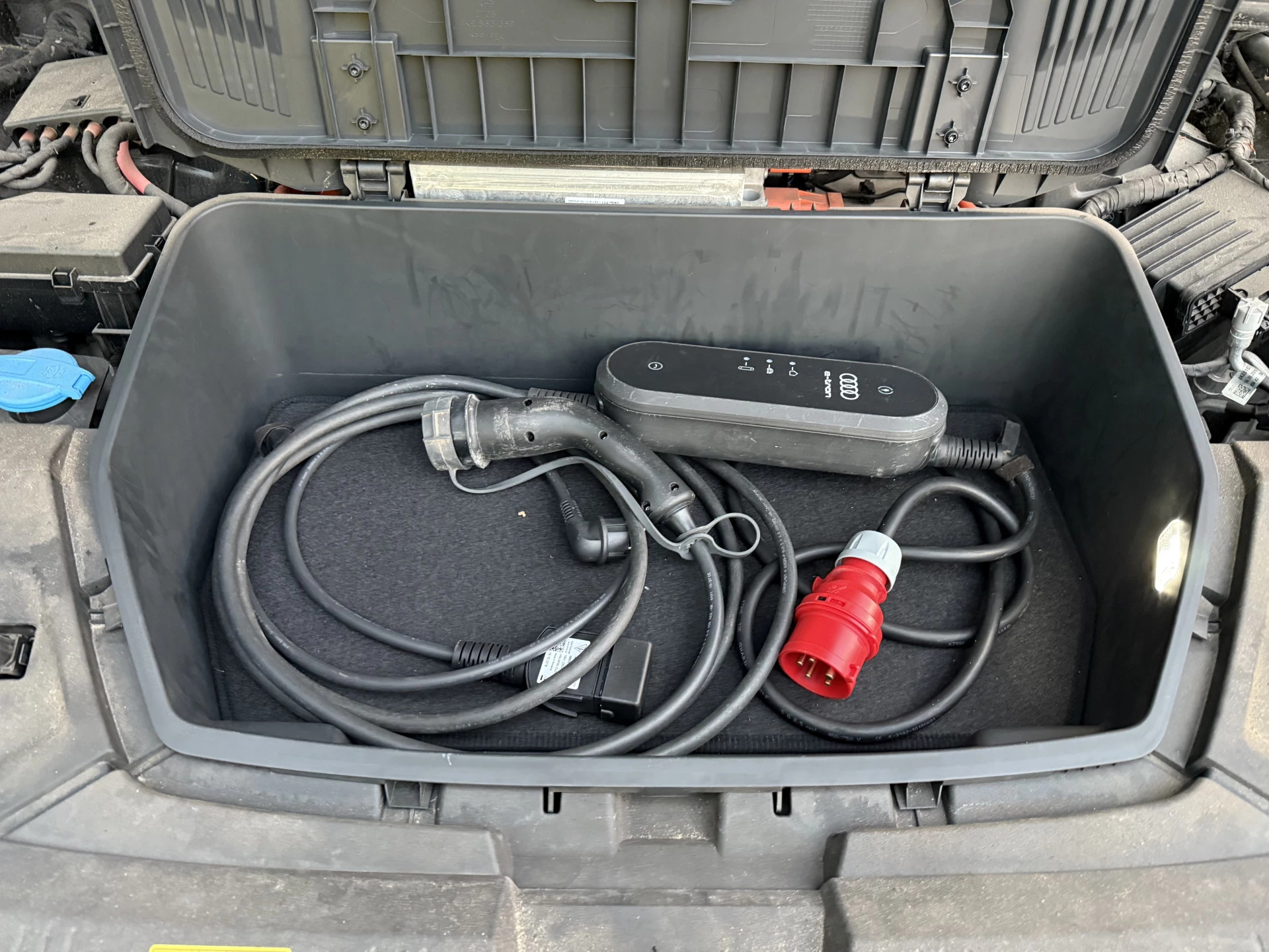 Hoofdafbeelding Audi e-tron