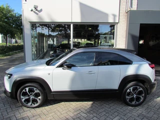 Hoofdafbeelding Mazda MX-30 Mazda MX-30 E-Skyactiv R-EV 170 Adavntage Industrieel Trekhaak