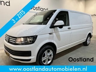 Hoofdafbeelding Volkswagen Transporter Volkswagen Transporter 2.0 TDI L2H1 / Airco / Cruise Control / Navigatie / Camera / Trekhaak / LMV / 3-Zits / 83.700 KM !!