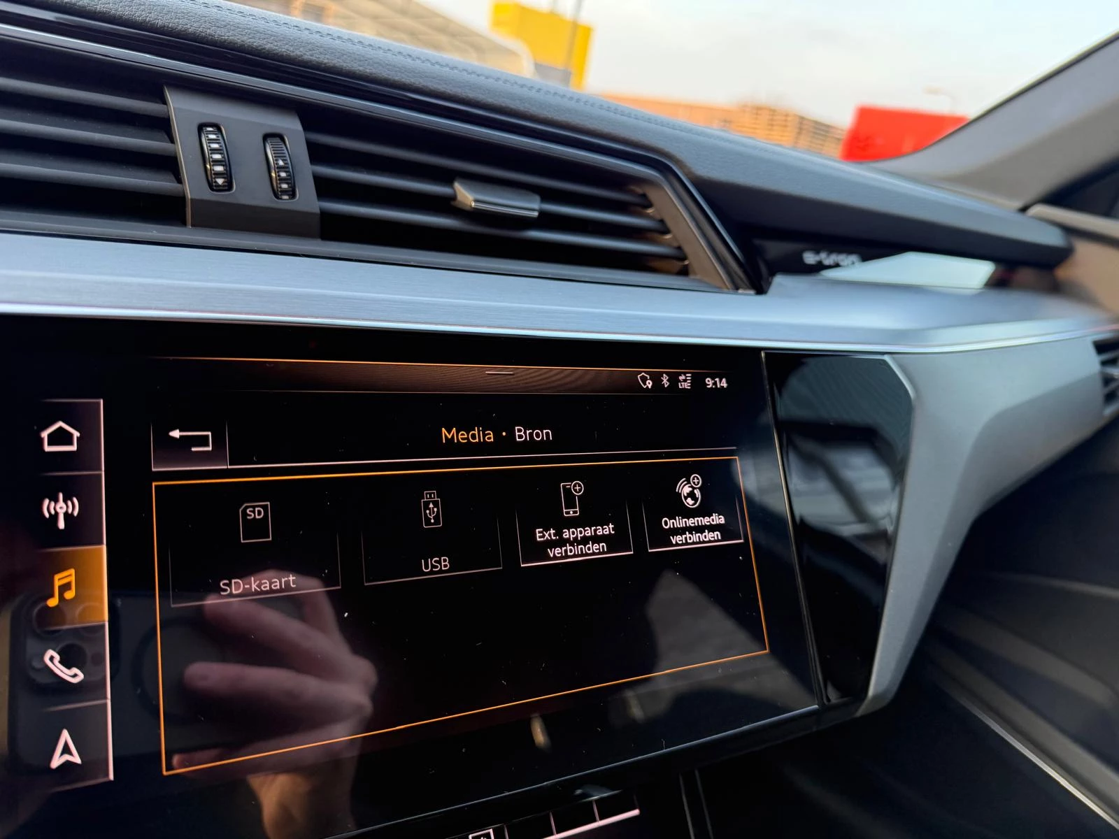 Hoofdafbeelding Audi e-tron