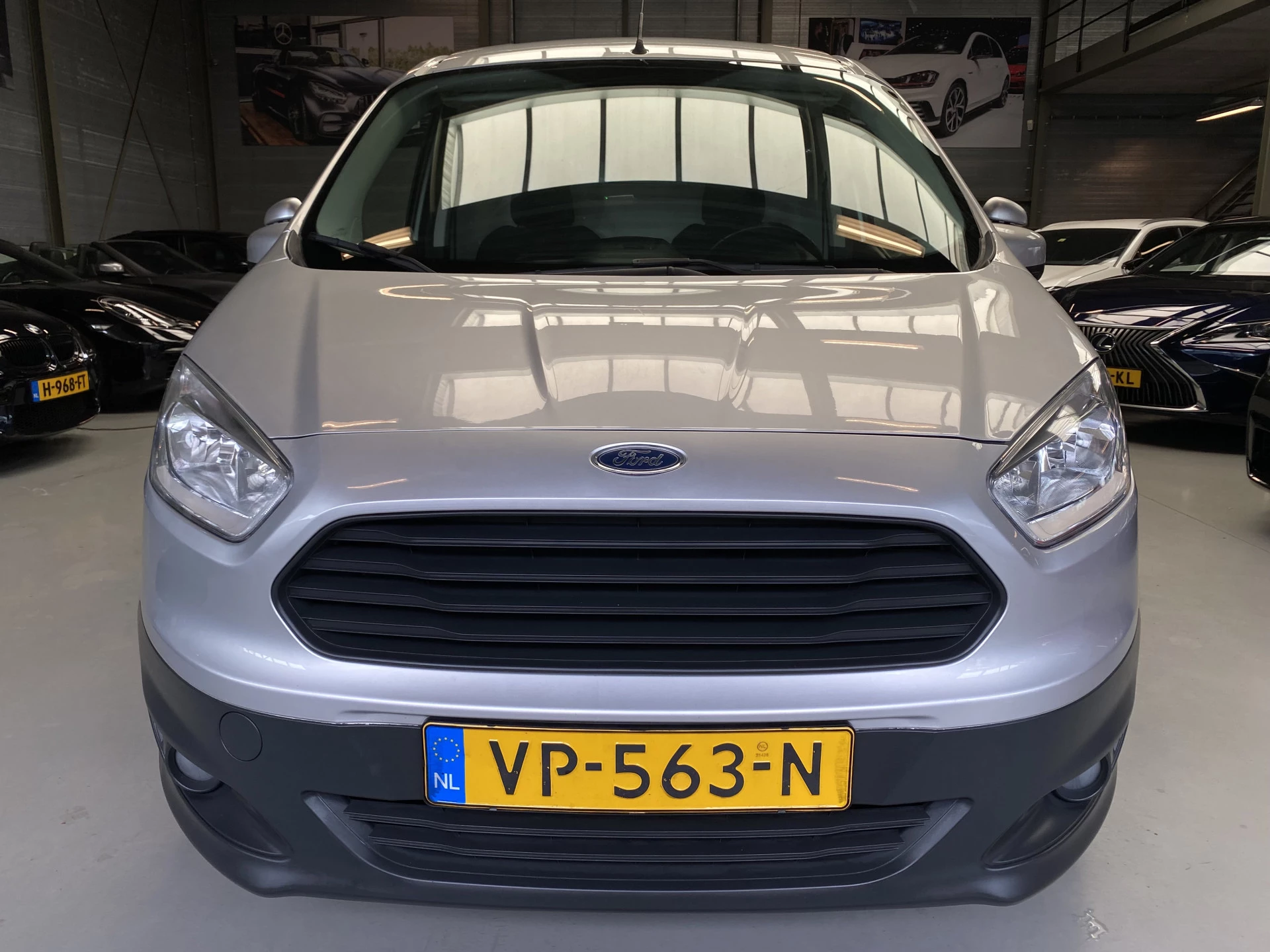 Hoofdafbeelding Ford Transit Courier