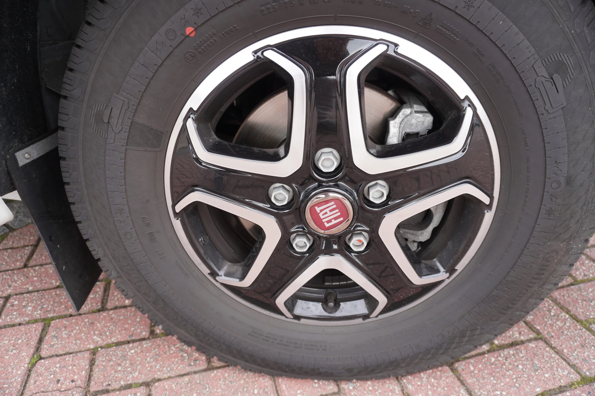 Hoofdafbeelding Hymer Exsis-i