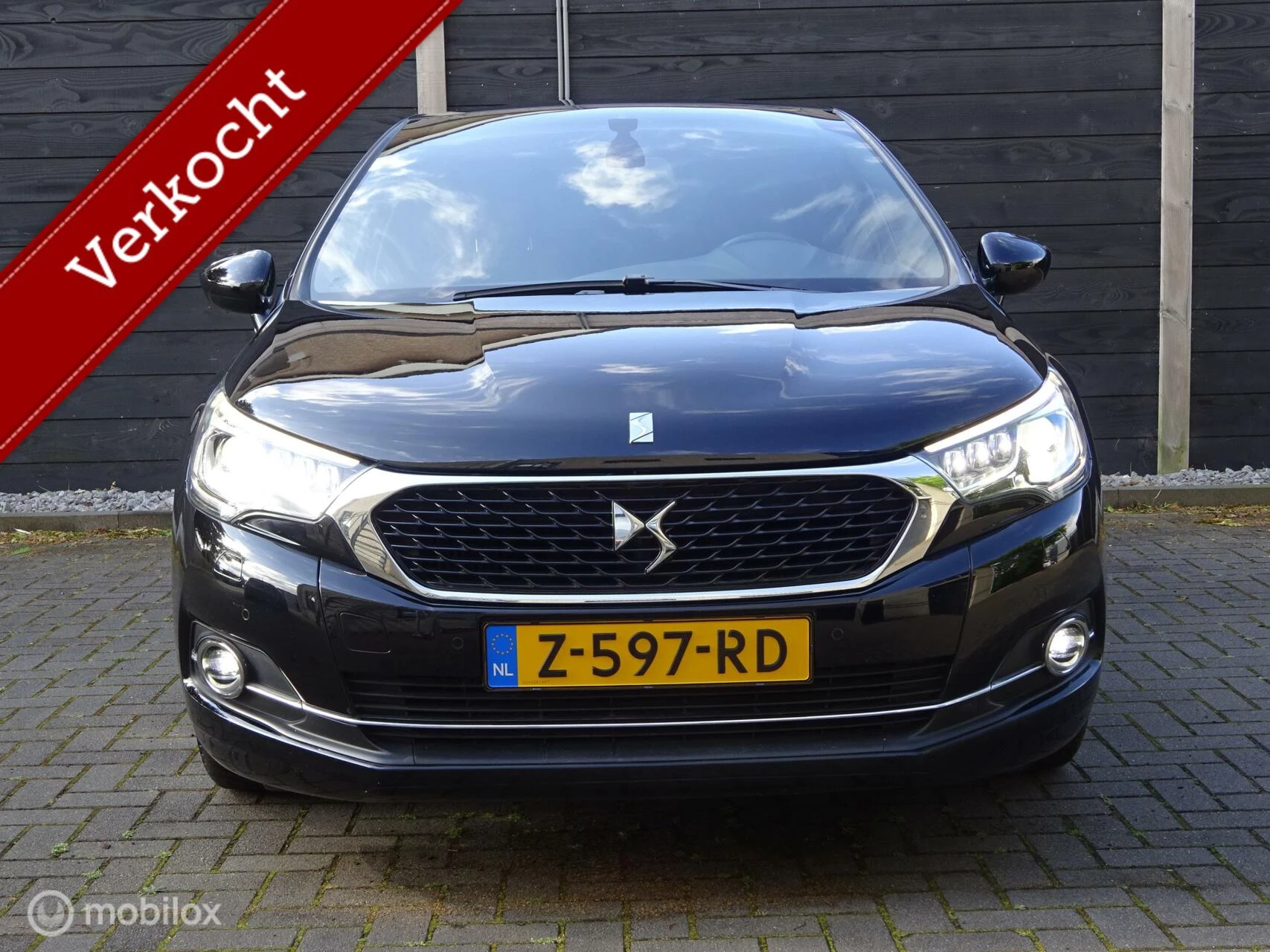 Hoofdafbeelding DS DS 4