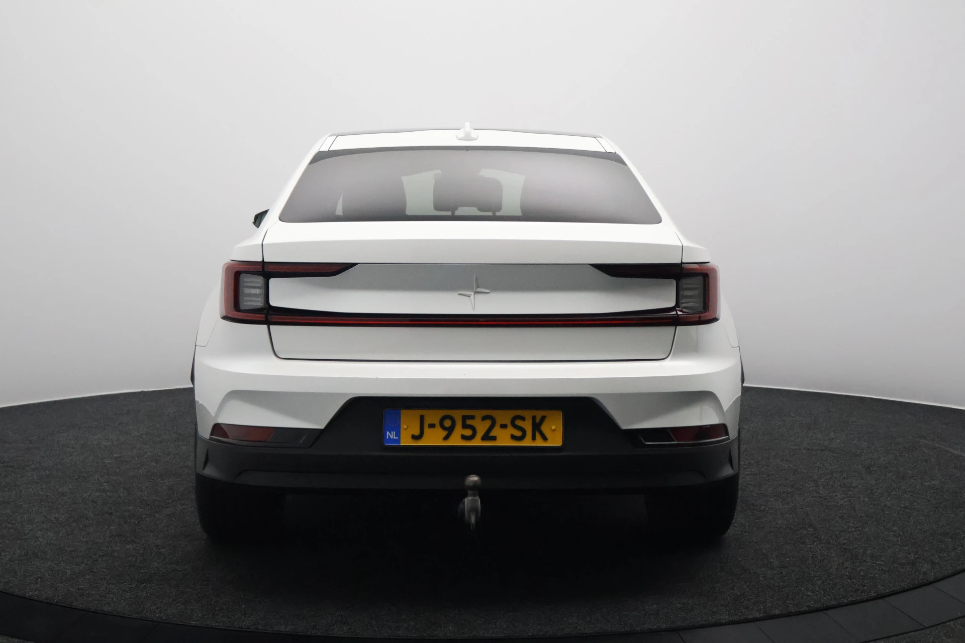 Hoofdafbeelding Polestar 2