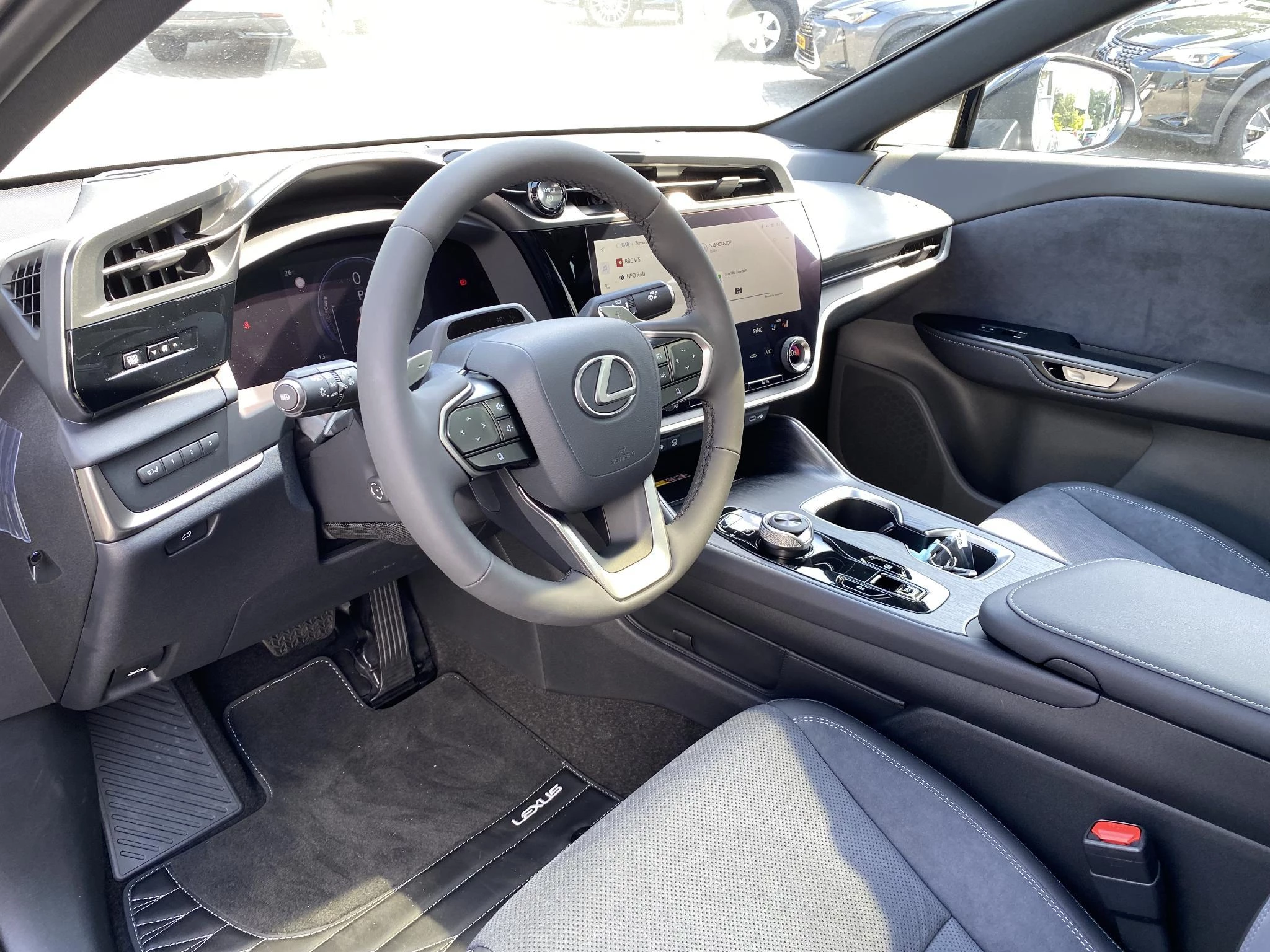Hoofdafbeelding Lexus RZ