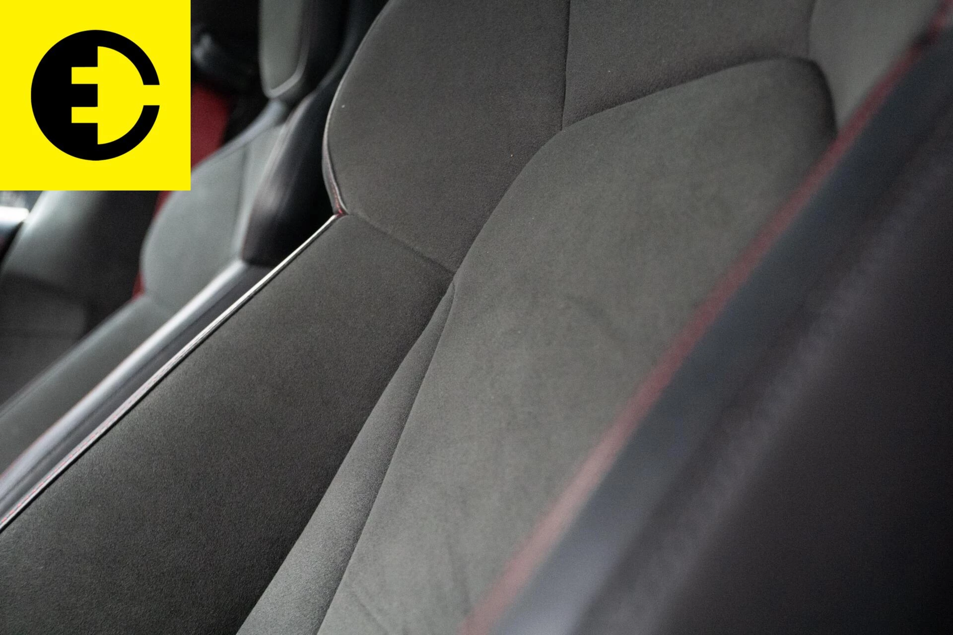 Hoofdafbeelding Porsche Taycan