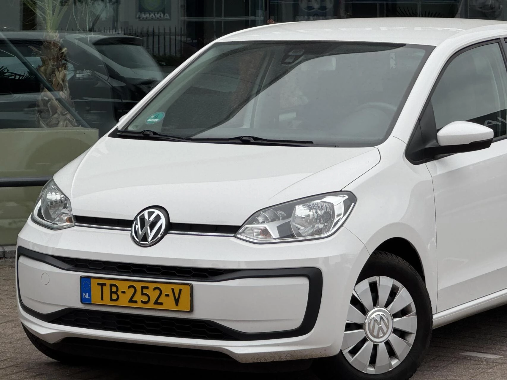 Hoofdafbeelding Volkswagen up!