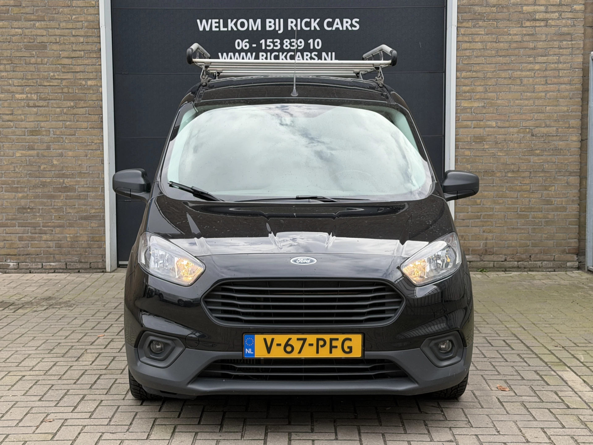 Hoofdafbeelding Ford Transit Courier