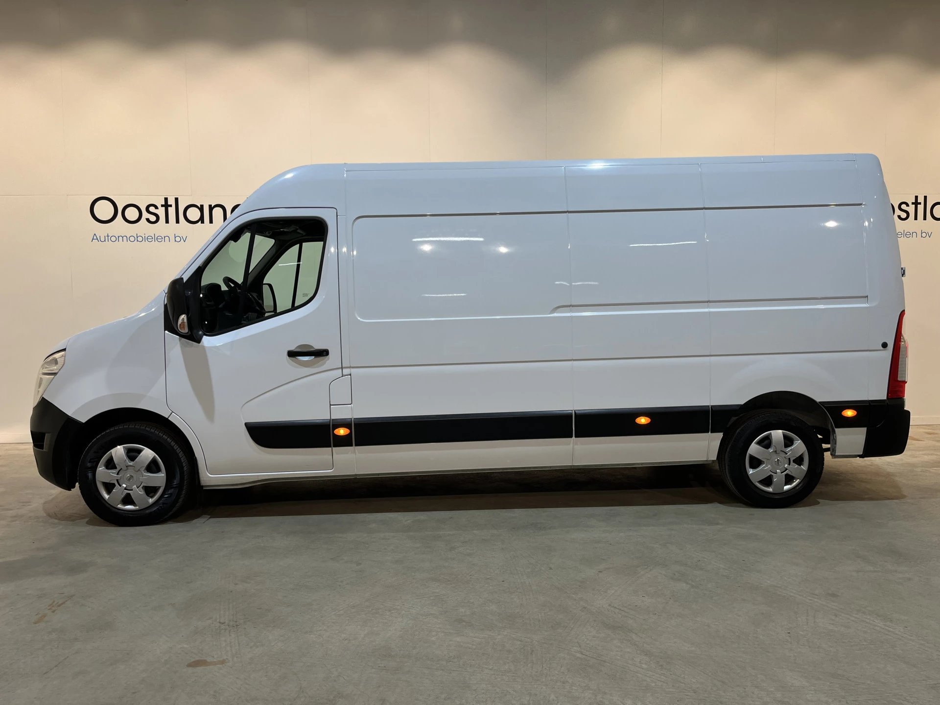 Hoofdafbeelding Nissan NV400