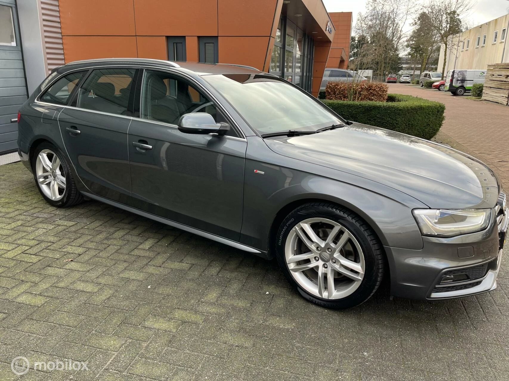 Hoofdafbeelding Audi A4