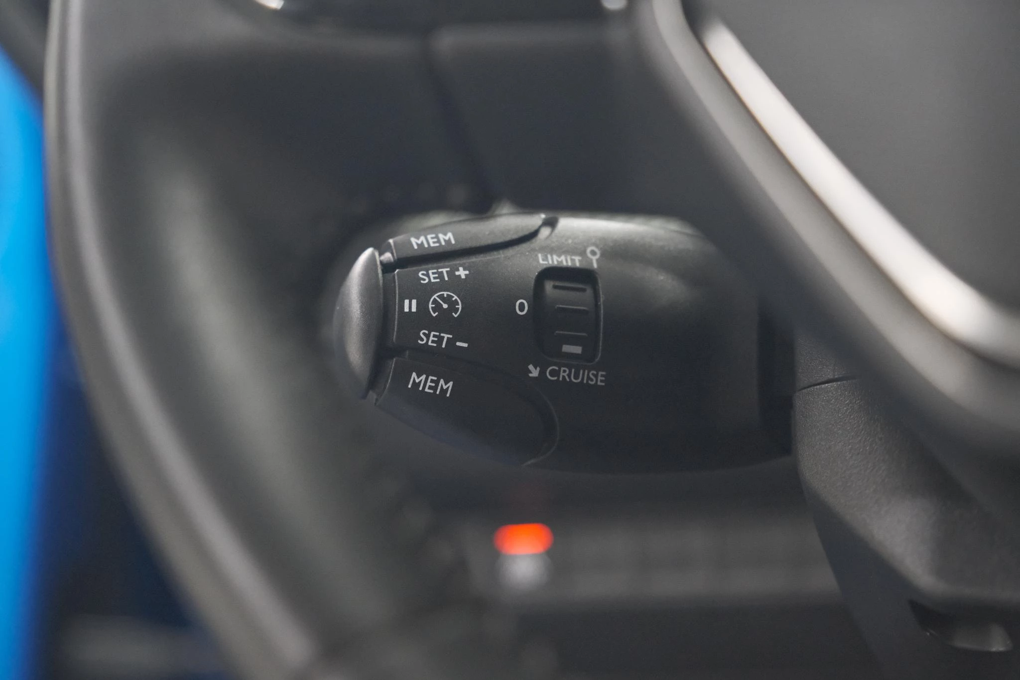 Hoofdafbeelding Peugeot e-208