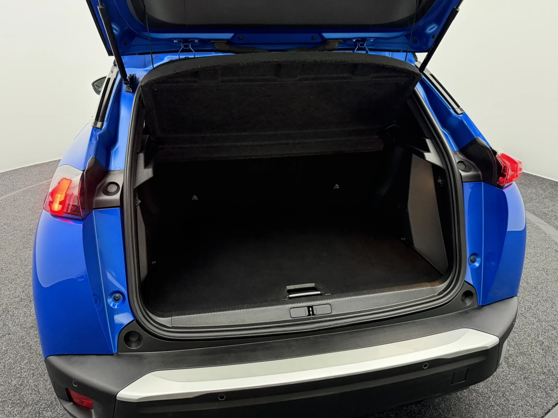 Hoofdafbeelding Peugeot e-2008