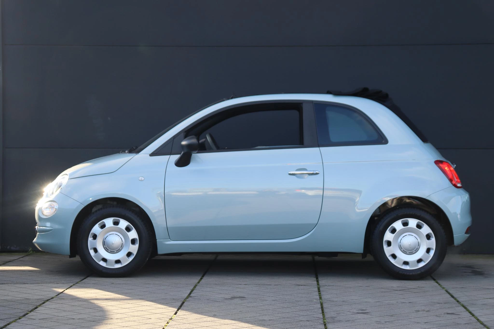 Hoofdafbeelding Fiat 500C