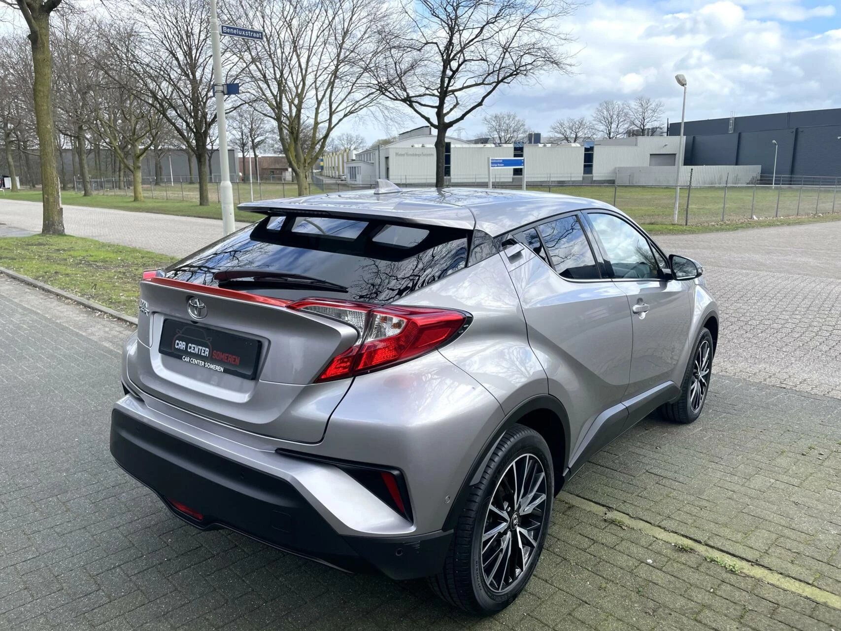 Hoofdafbeelding Toyota C-HR