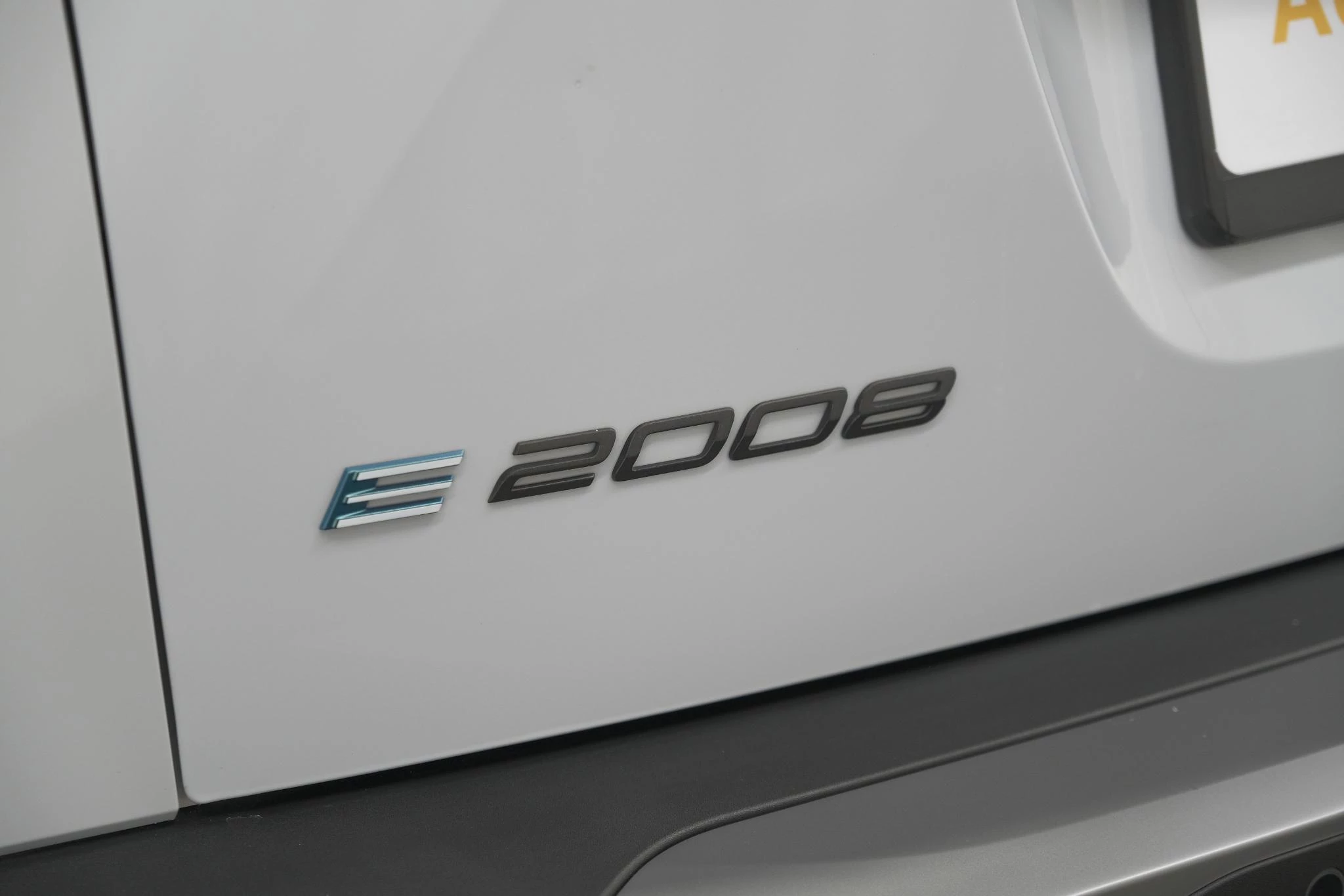 Hoofdafbeelding Peugeot e-2008