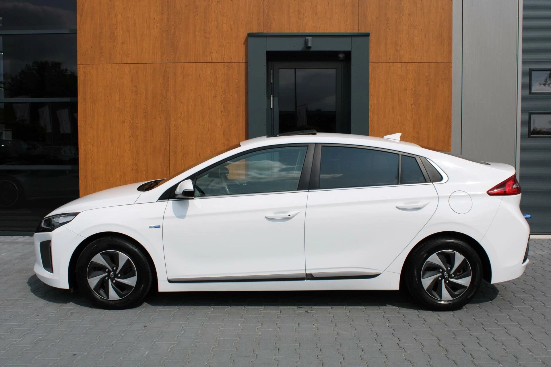 Hoofdafbeelding Hyundai IONIQ