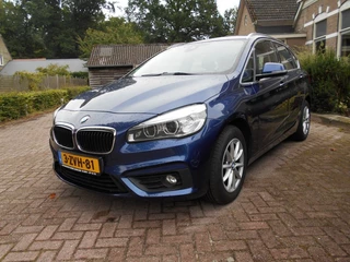 BMW 2 Serie Active Tourer NL-auto met logische km's !!!