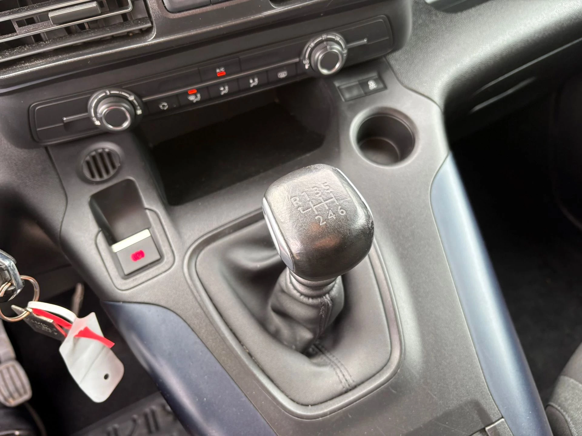 Hoofdafbeelding Peugeot Rifter