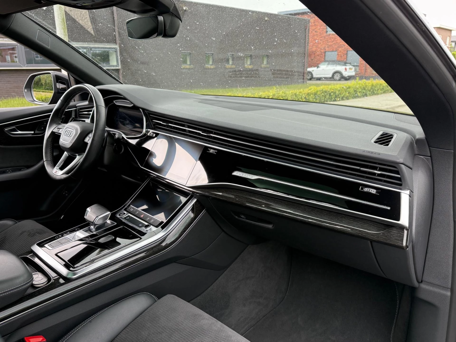 Hoofdafbeelding Audi Q8