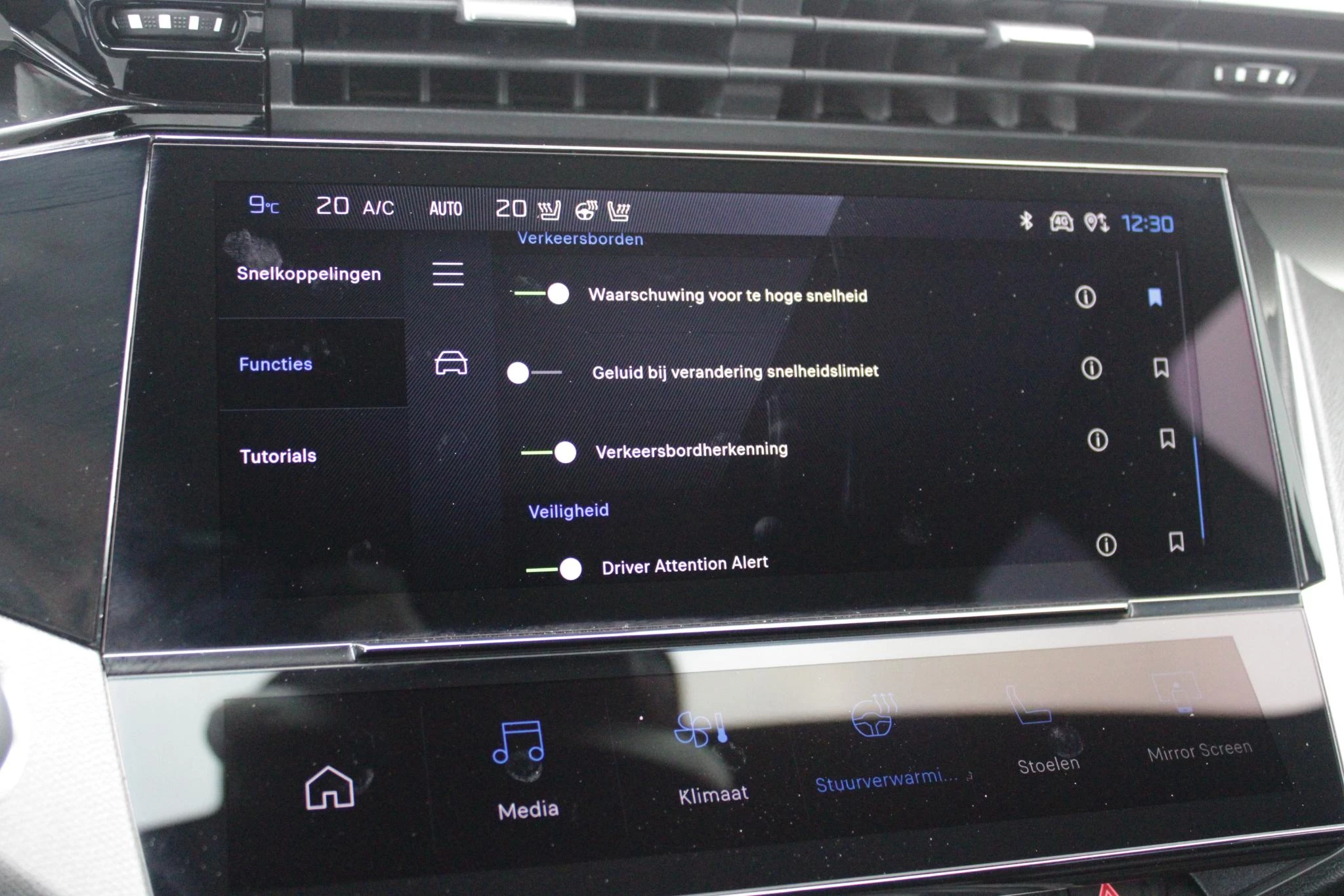 Hoofdafbeelding Peugeot 408