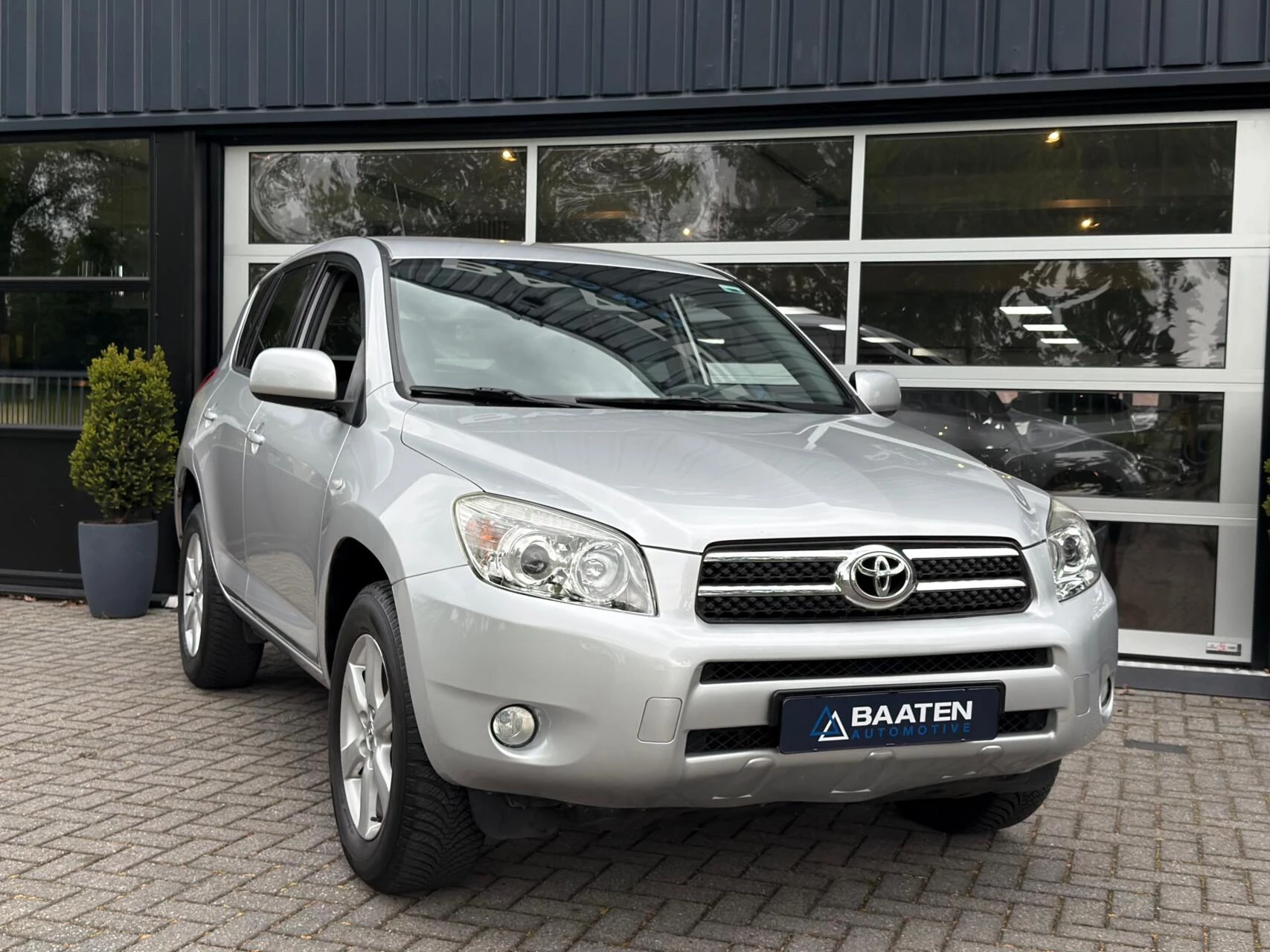 Hoofdafbeelding Toyota RAV4