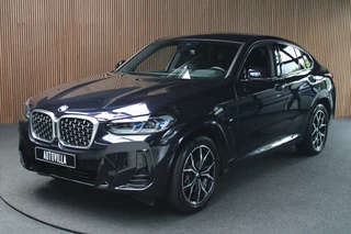 BMW X4 xDrive20i M-Sport HUD Leer Navi Camera ACC Laserlight Elektr. Achterklep Elektr. trekhaak Climate (3-zone) PDC LM velgen Fabrieksgarantie!