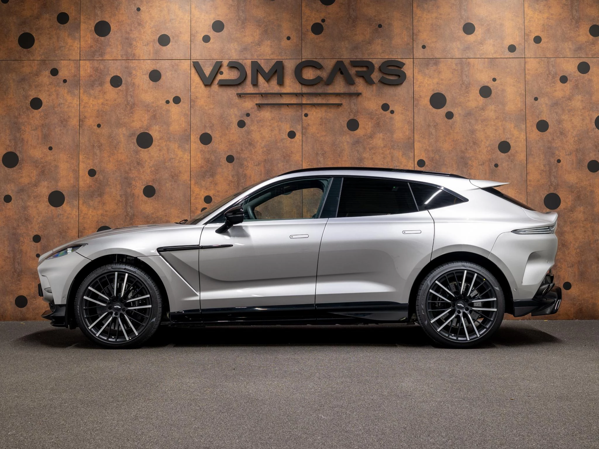 Hoofdafbeelding Aston Martin DBX