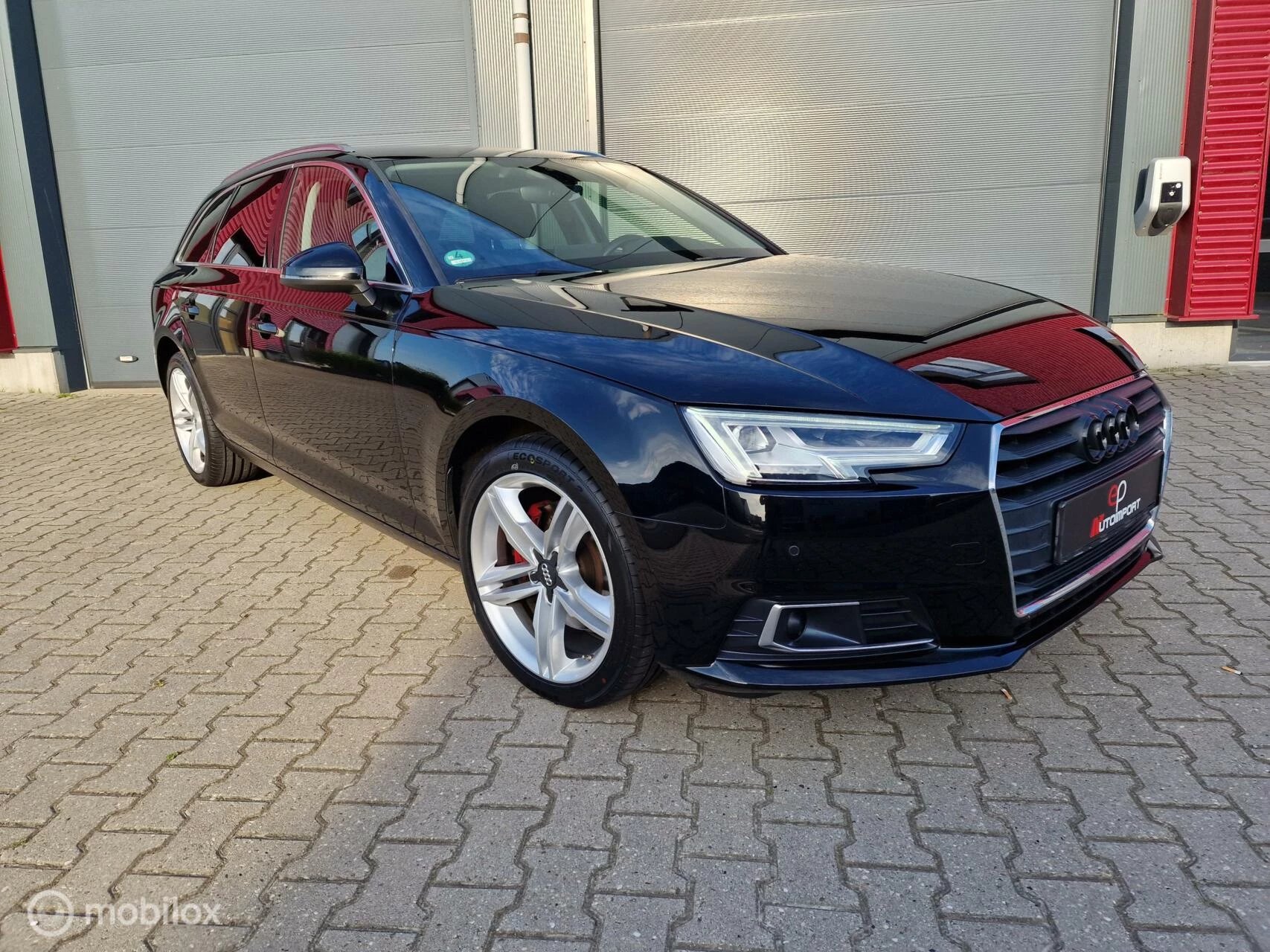 Hoofdafbeelding Audi A4