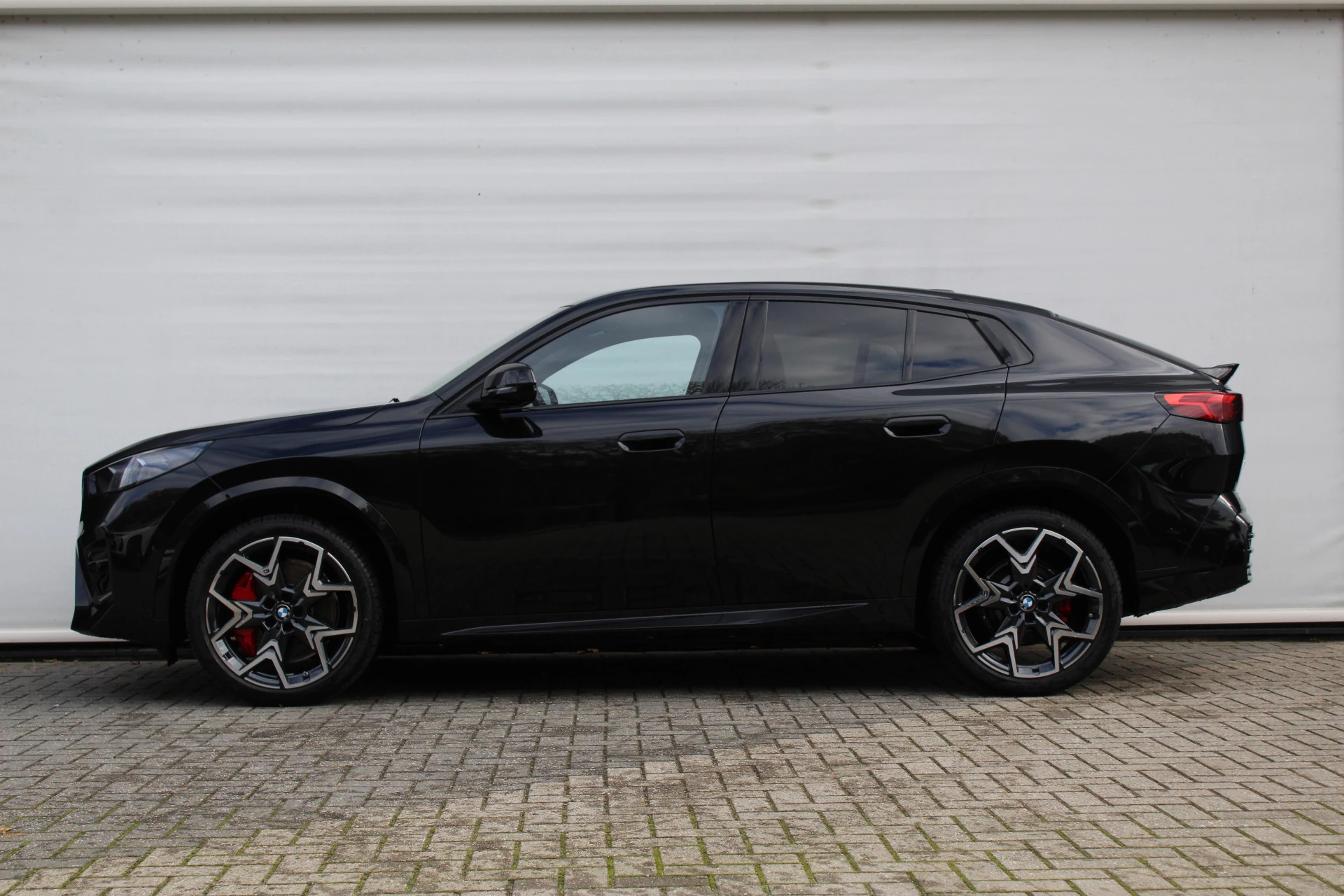 Hoofdafbeelding BMW iX2