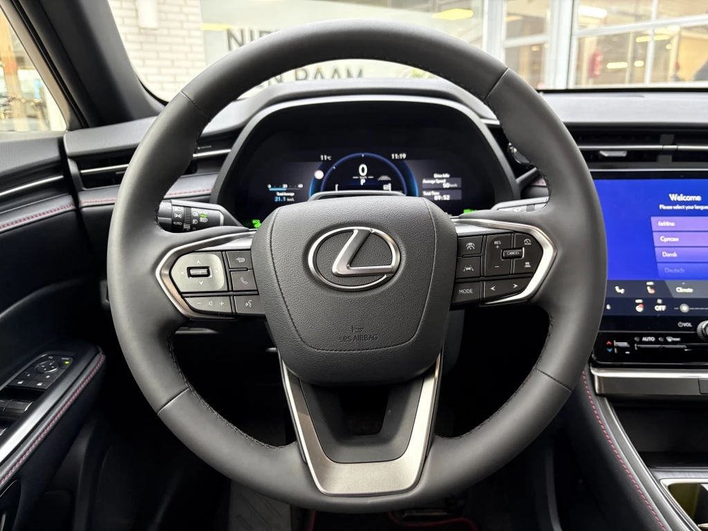 Hoofdafbeelding Lexus LBX