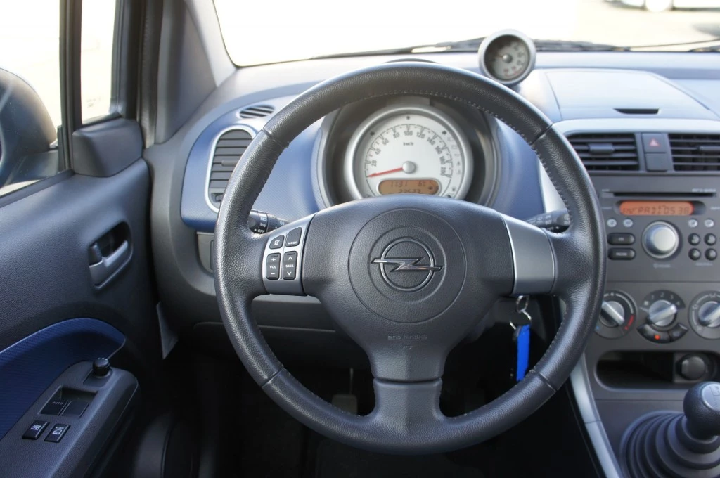 Hoofdafbeelding Opel Agila