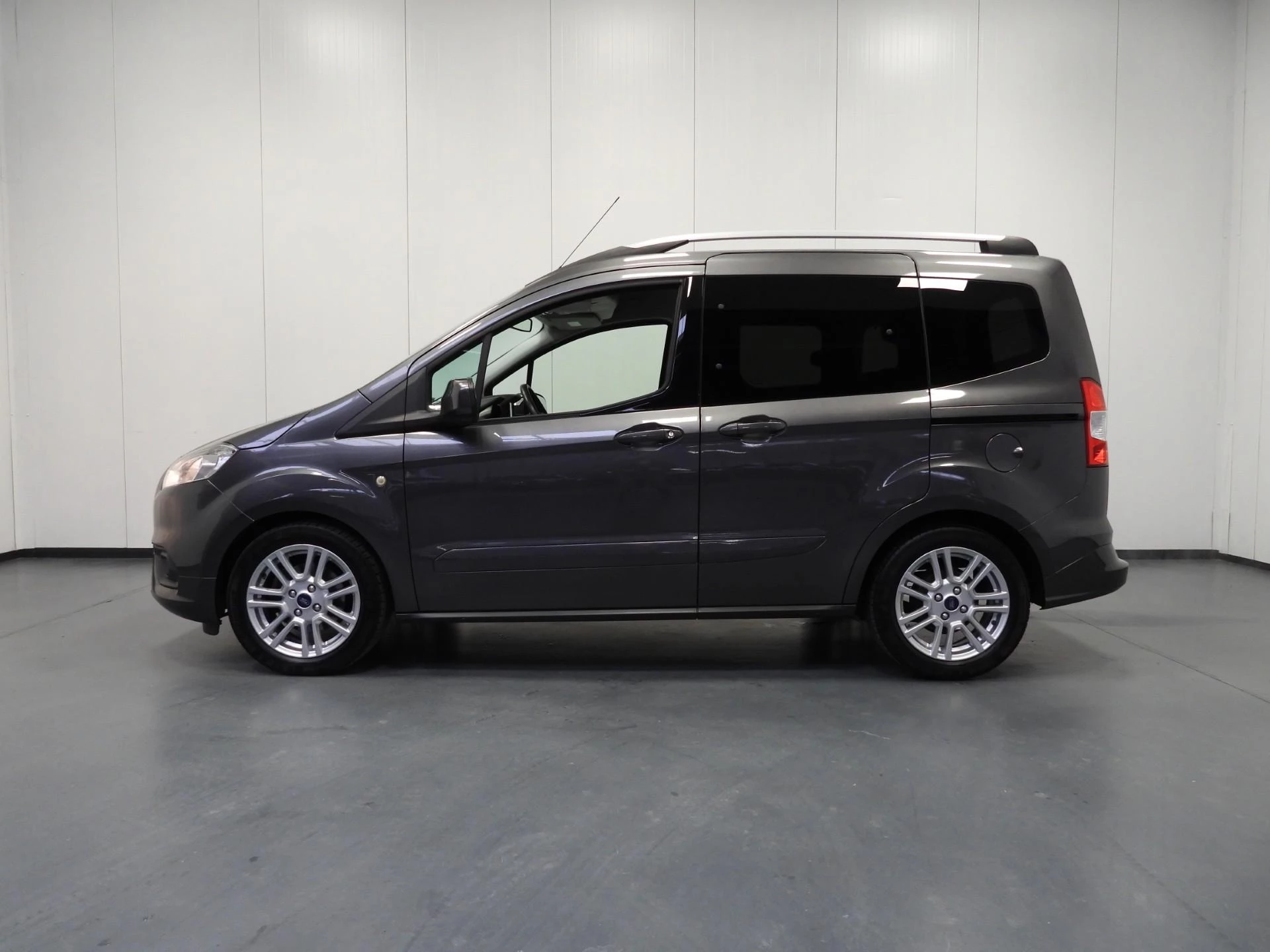 Hoofdafbeelding Ford Tourneo Courier