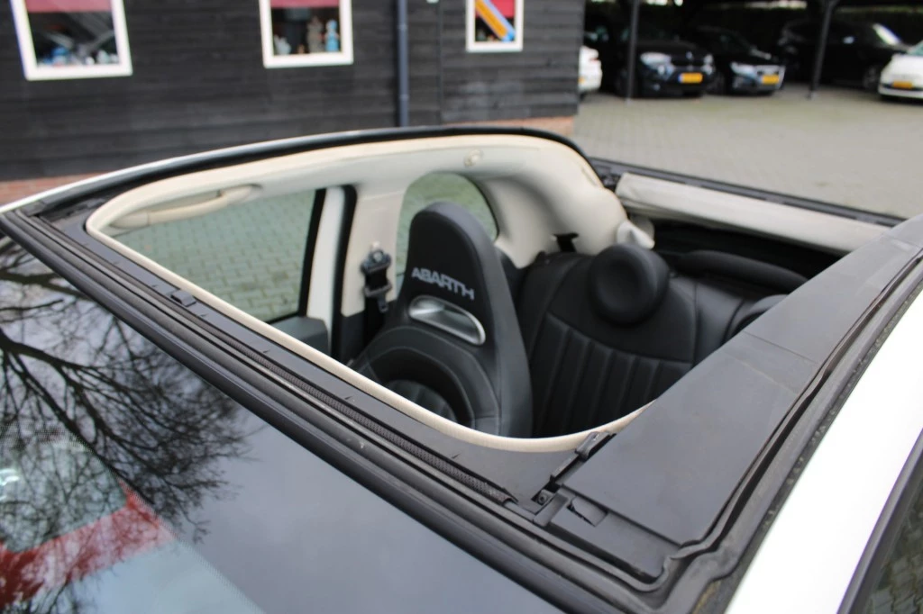 Hoofdafbeelding Fiat 500C