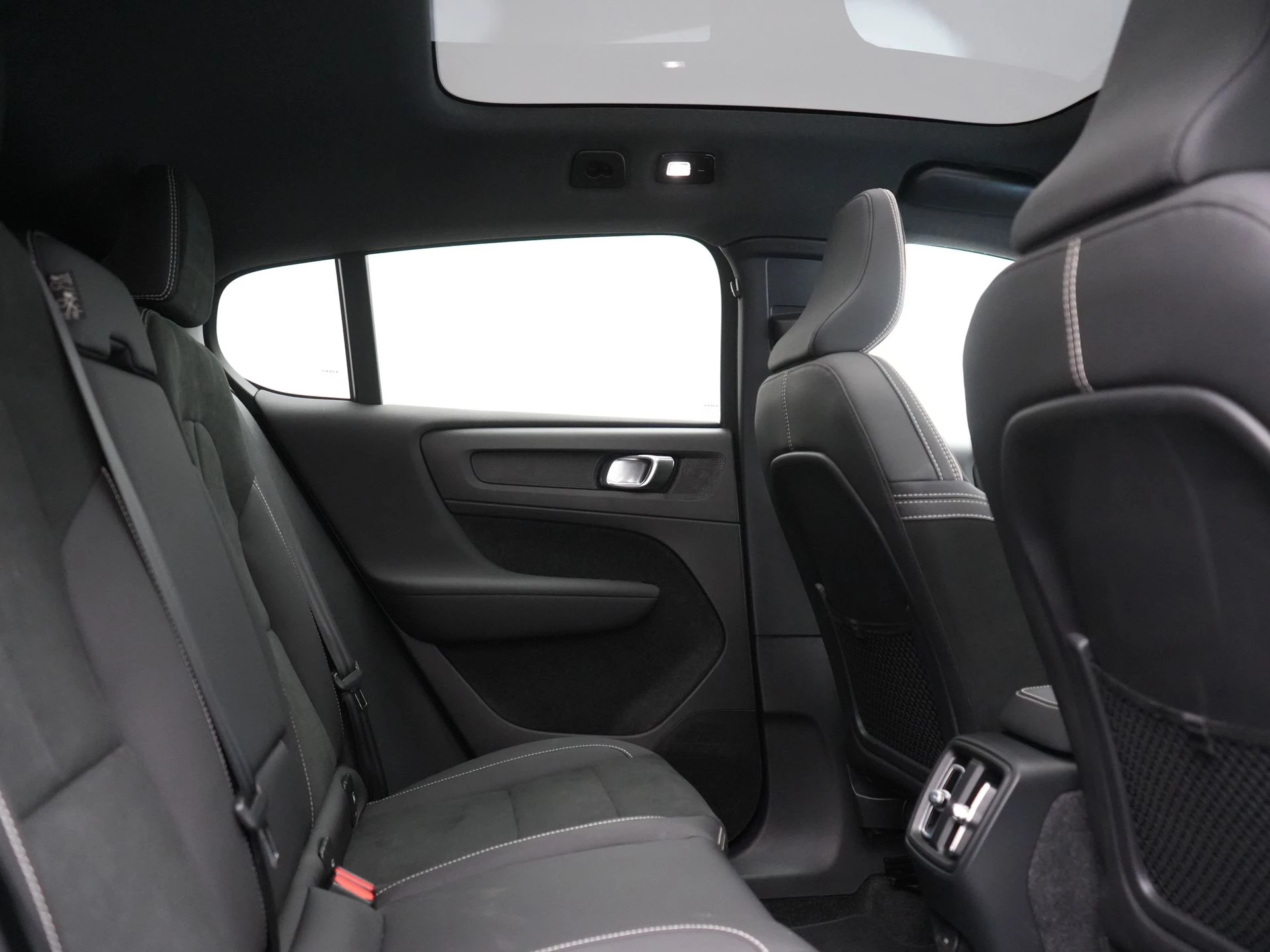 Hoofdafbeelding Volvo C40