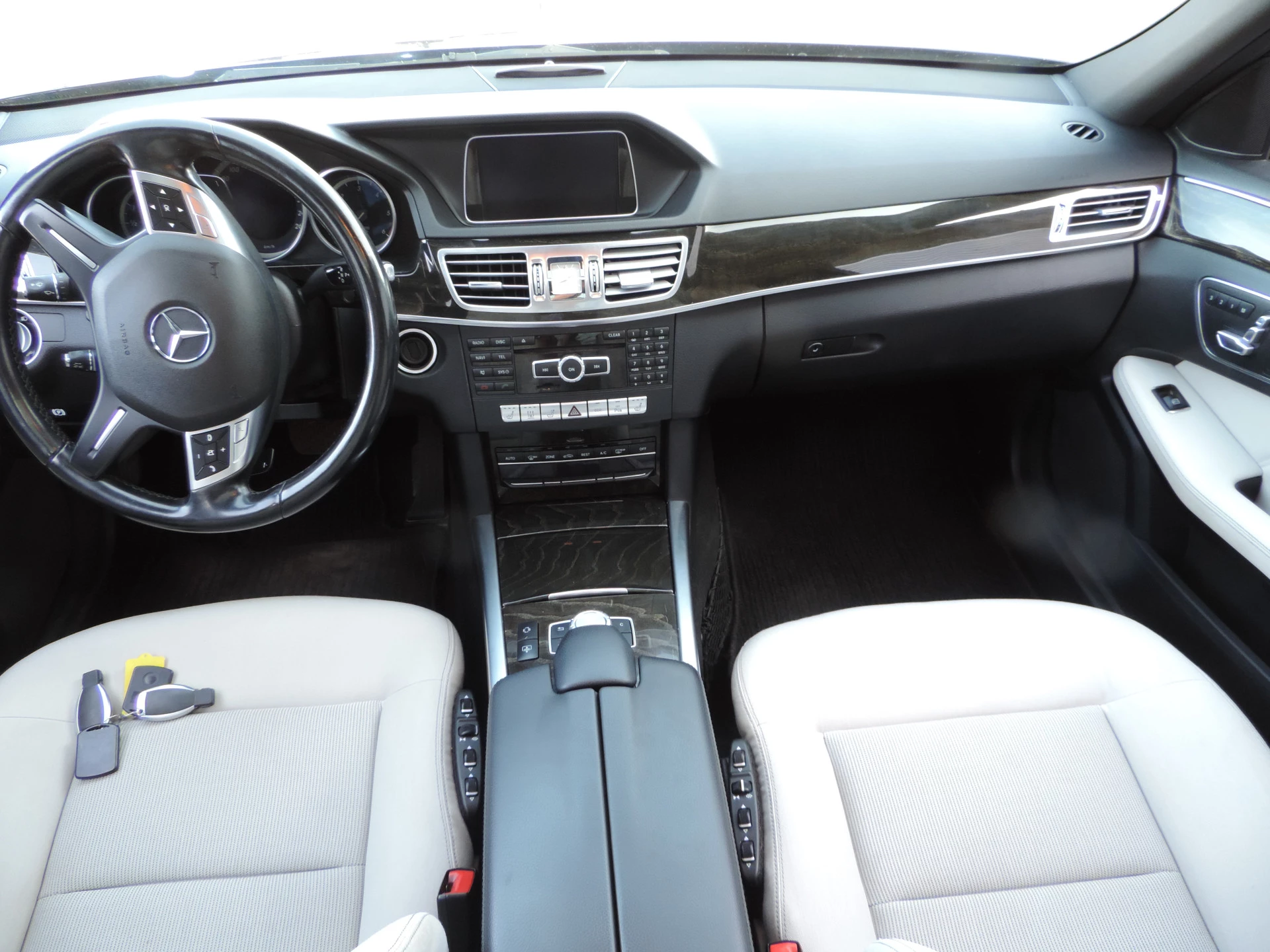 Hoofdafbeelding Mercedes-Benz E-Klasse