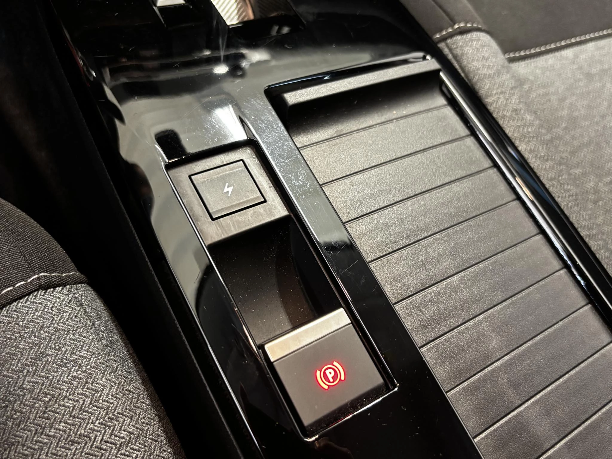 Hoofdafbeelding Citroën ë-C4