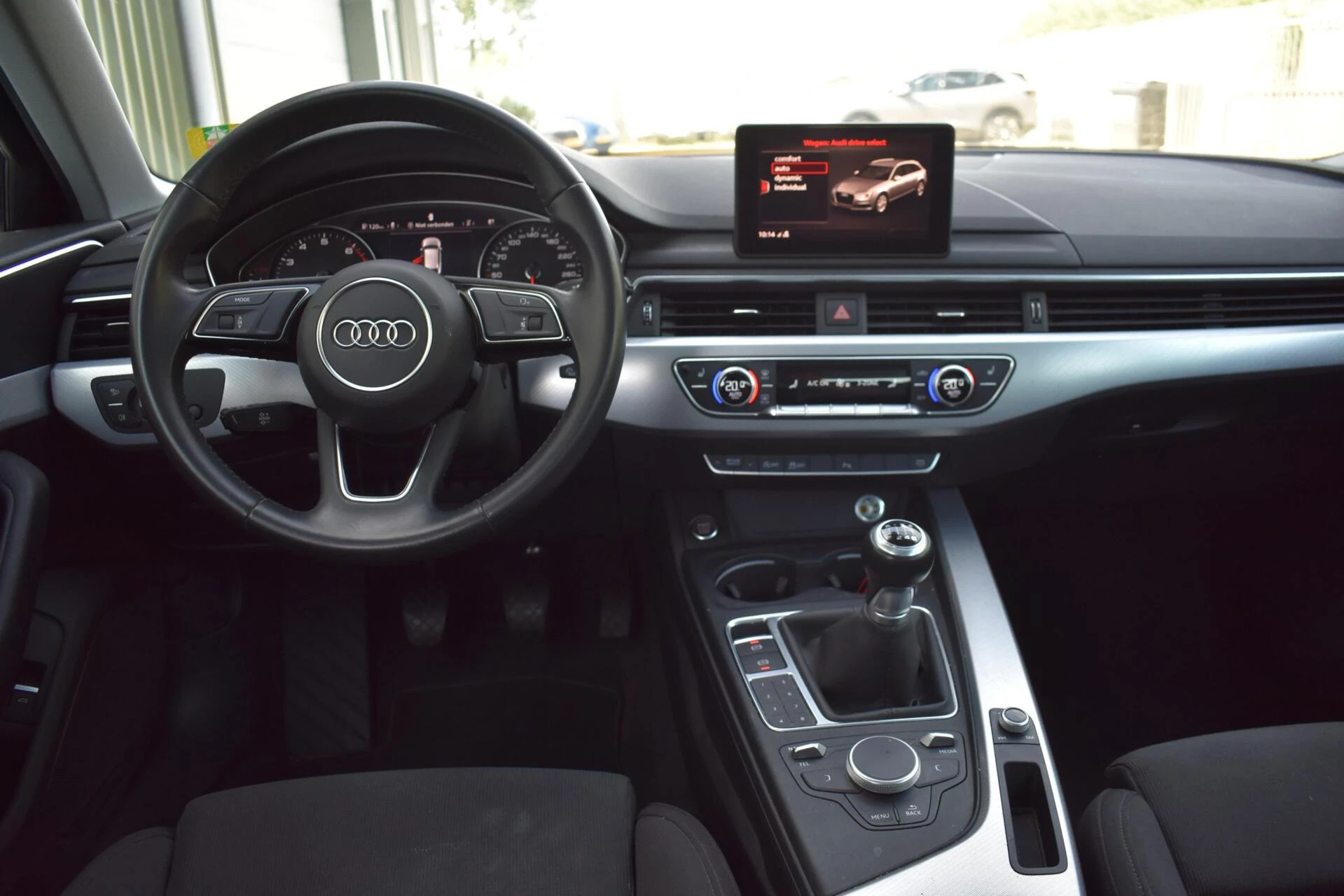 Hoofdafbeelding Audi A4