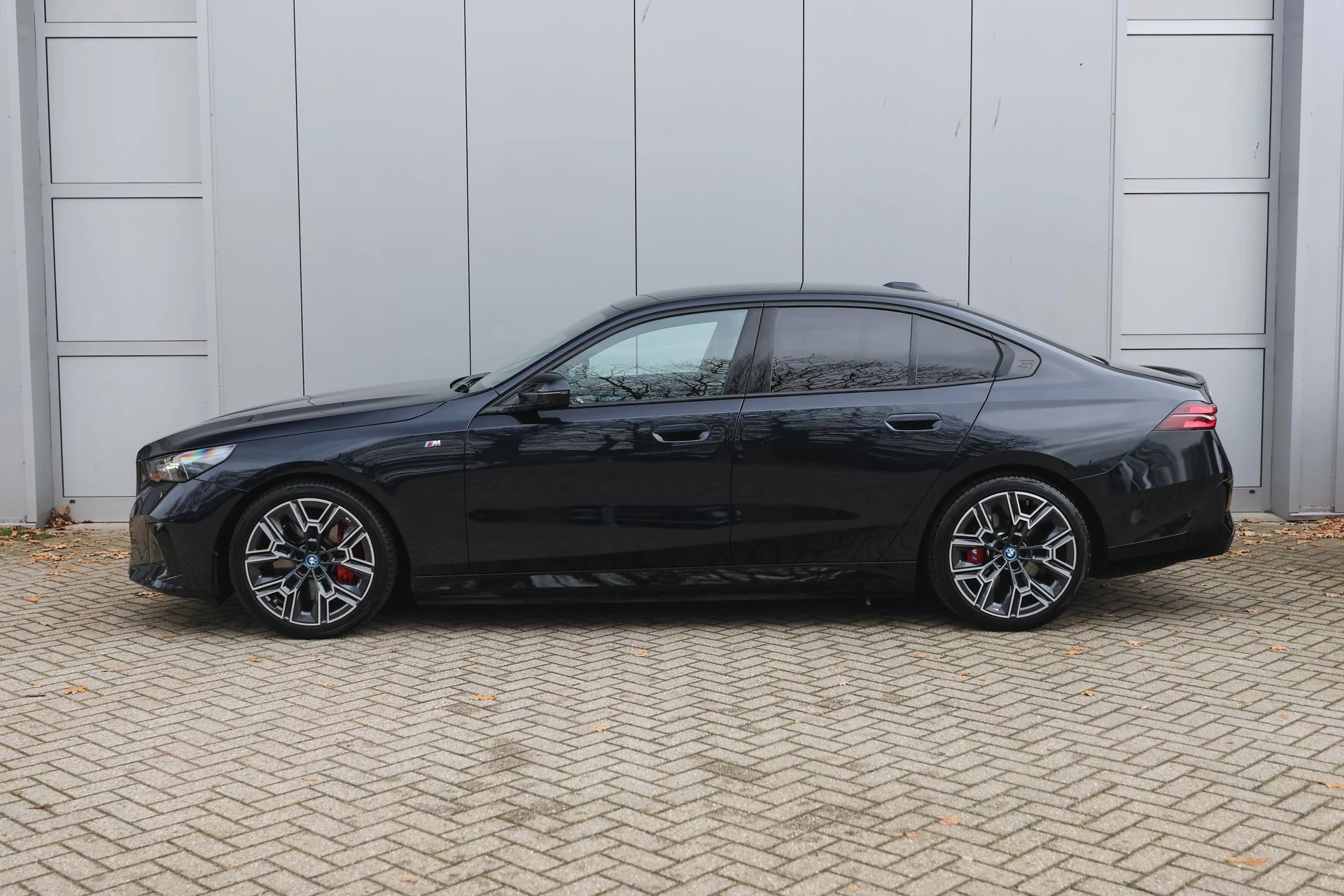 Hoofdafbeelding BMW i5