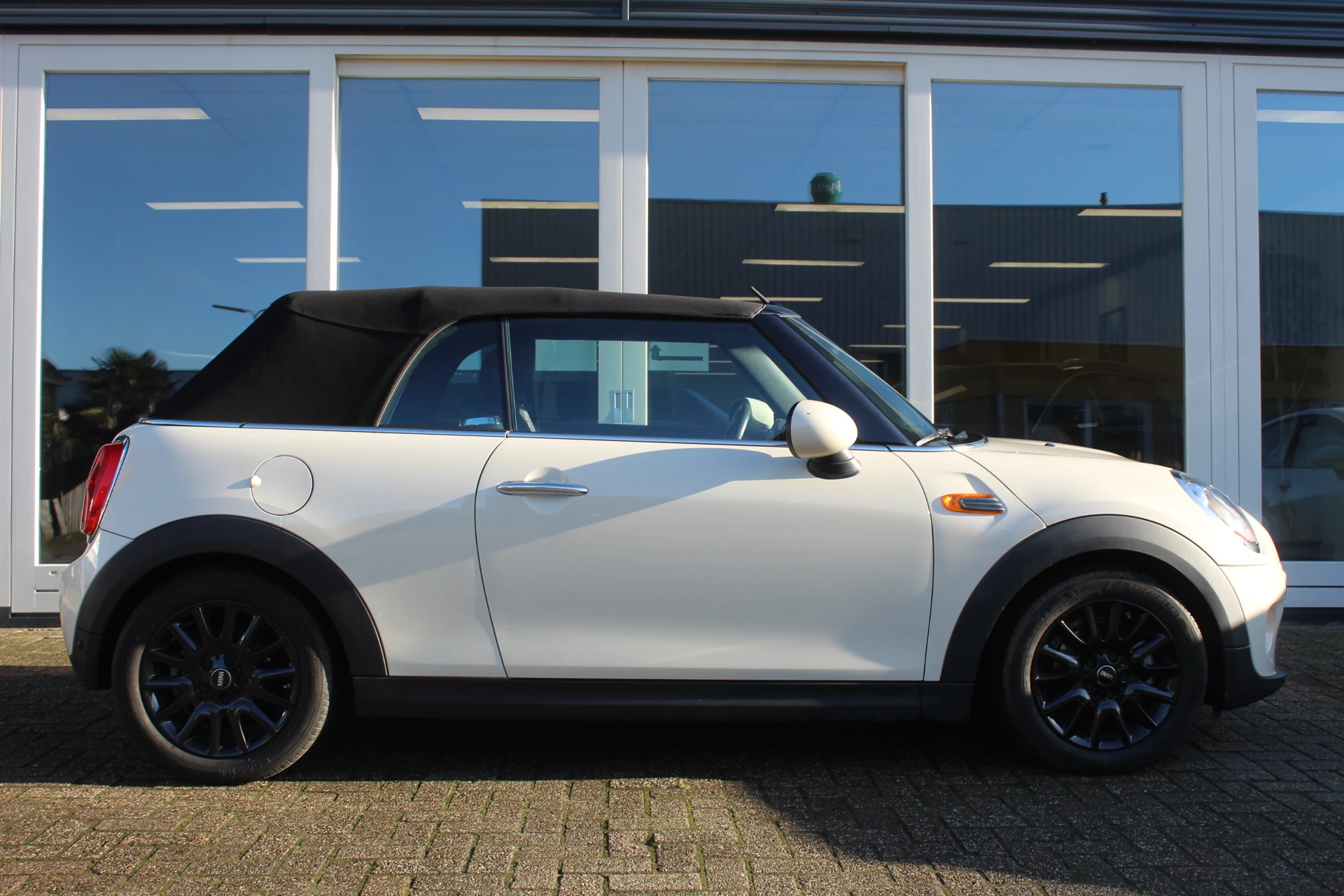 Hoofdafbeelding MINI One Cabrio