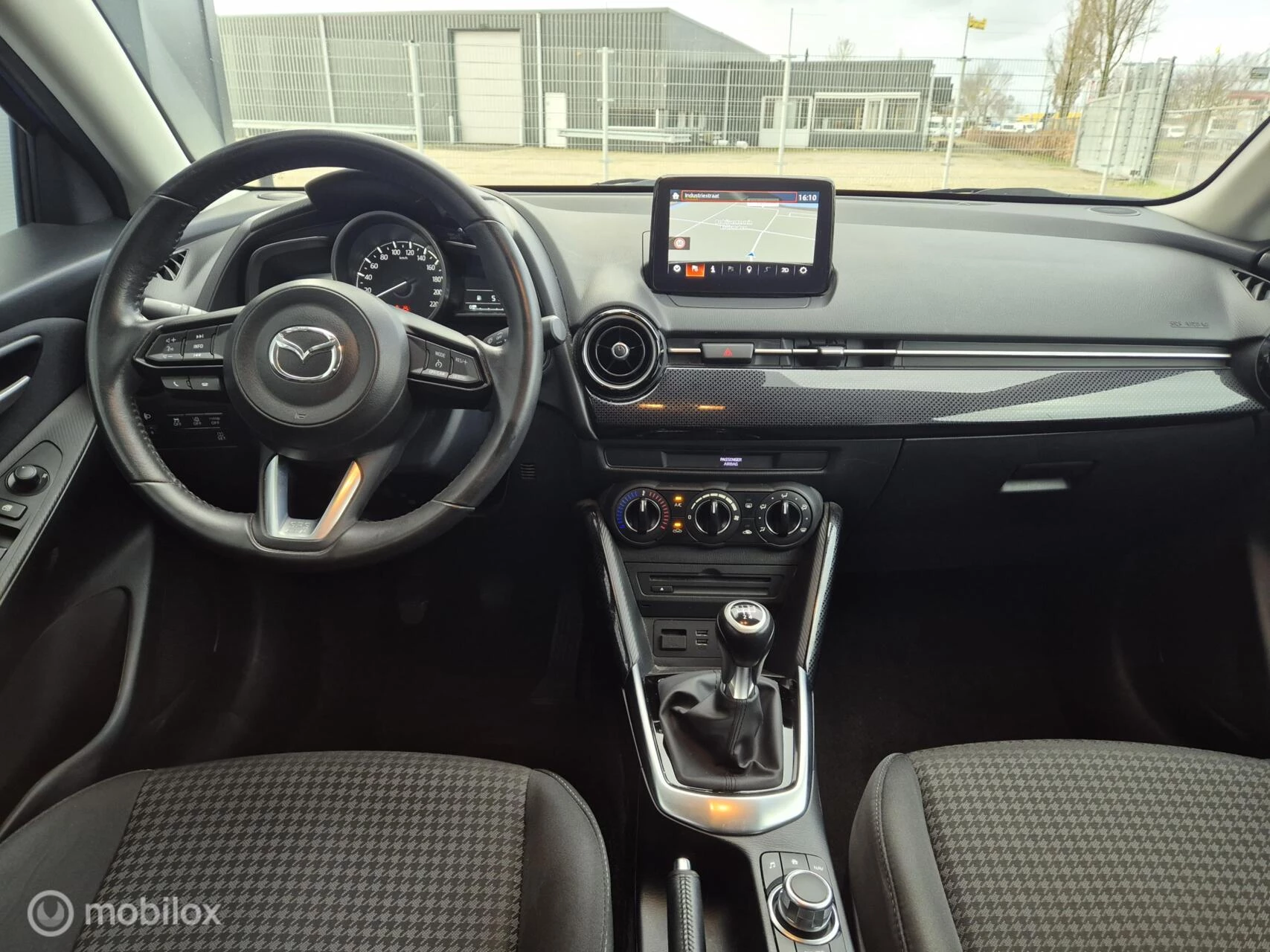 Hoofdafbeelding Mazda 2