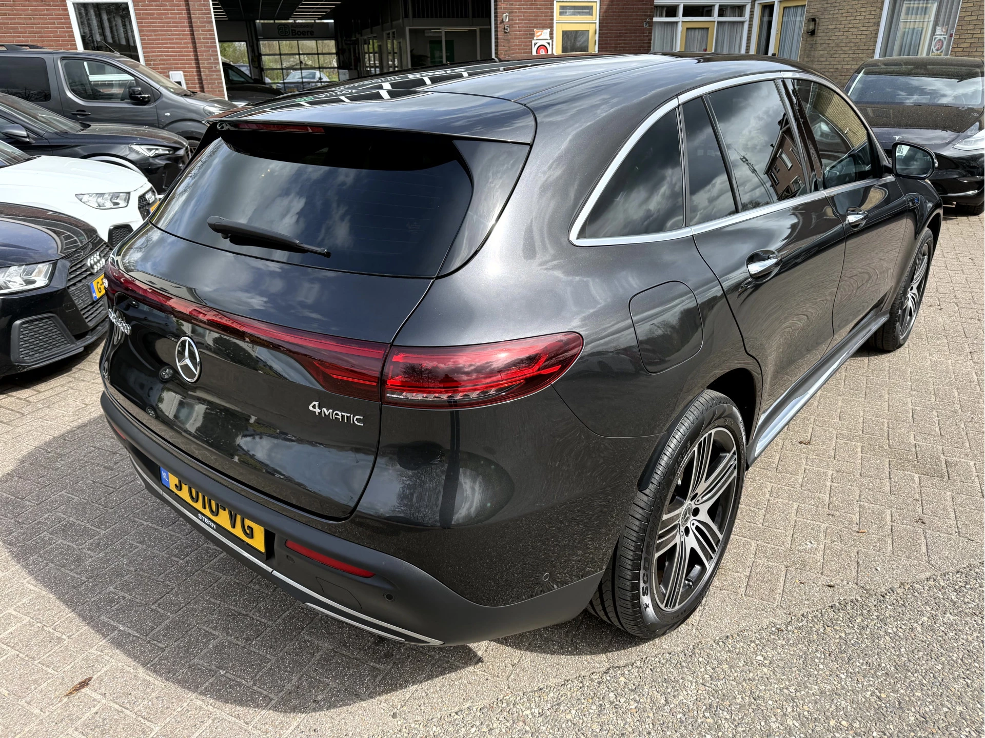 Hoofdafbeelding Mercedes-Benz EQC