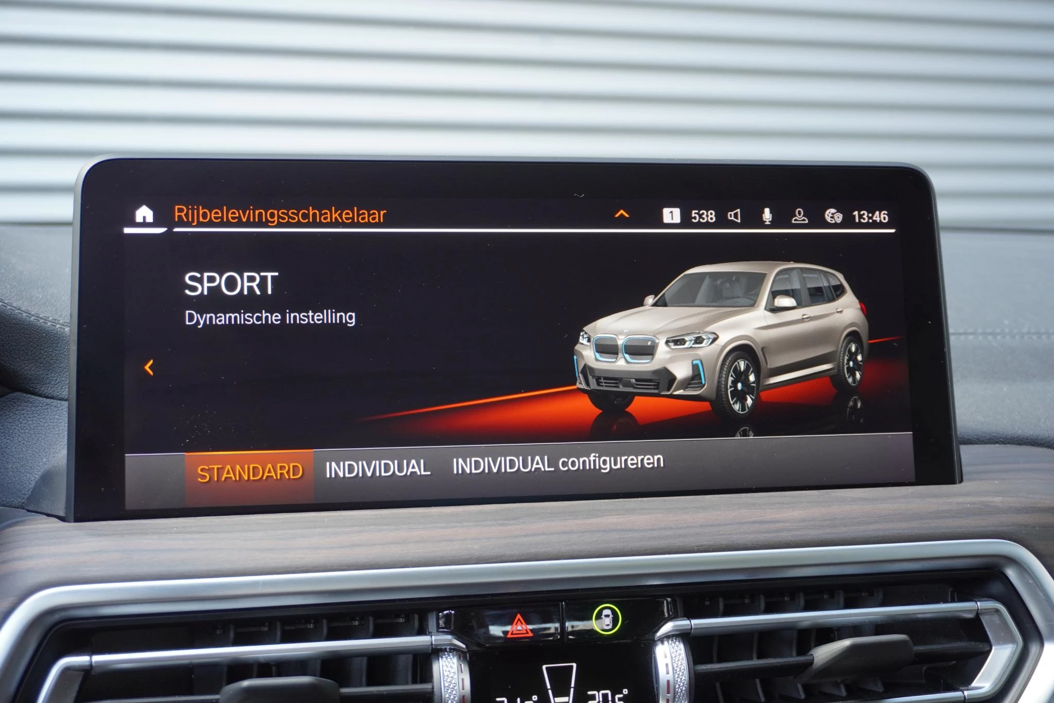 Hoofdafbeelding BMW iX3