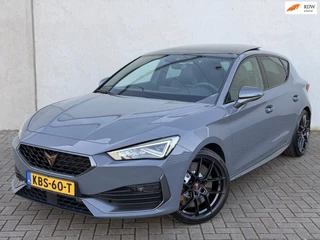 Hoofdafbeelding CUPRA Leon Cupra Leon 2.0 TSI VZ Performance Brembo Pano 19'' OZ Beats Camera CarPlay