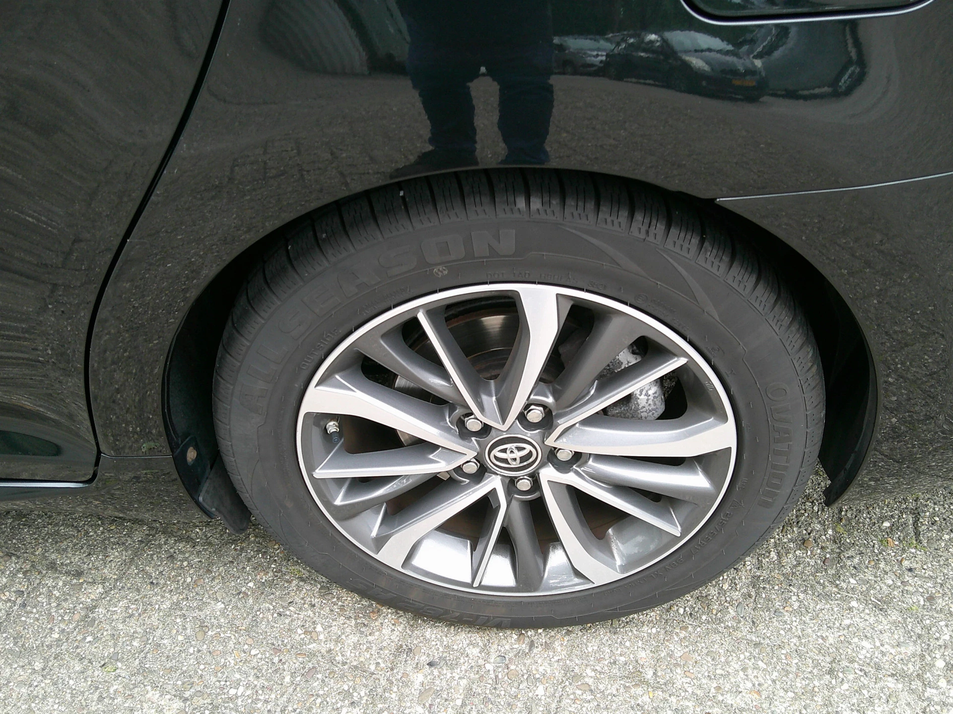 Hoofdafbeelding Toyota Avensis