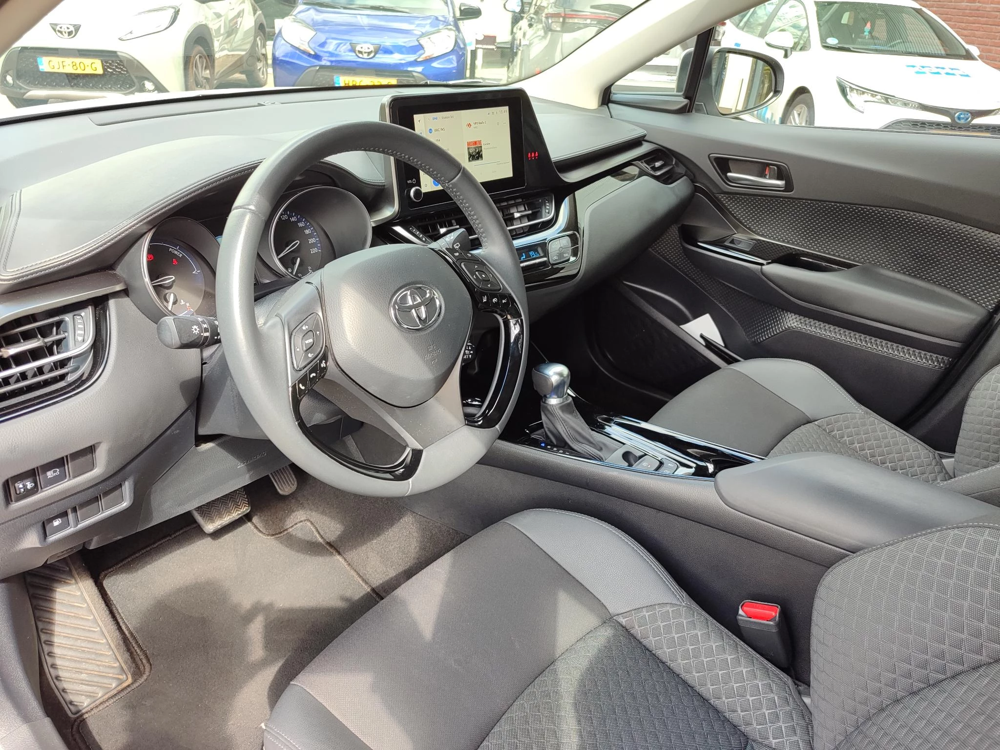 Hoofdafbeelding Toyota C-HR