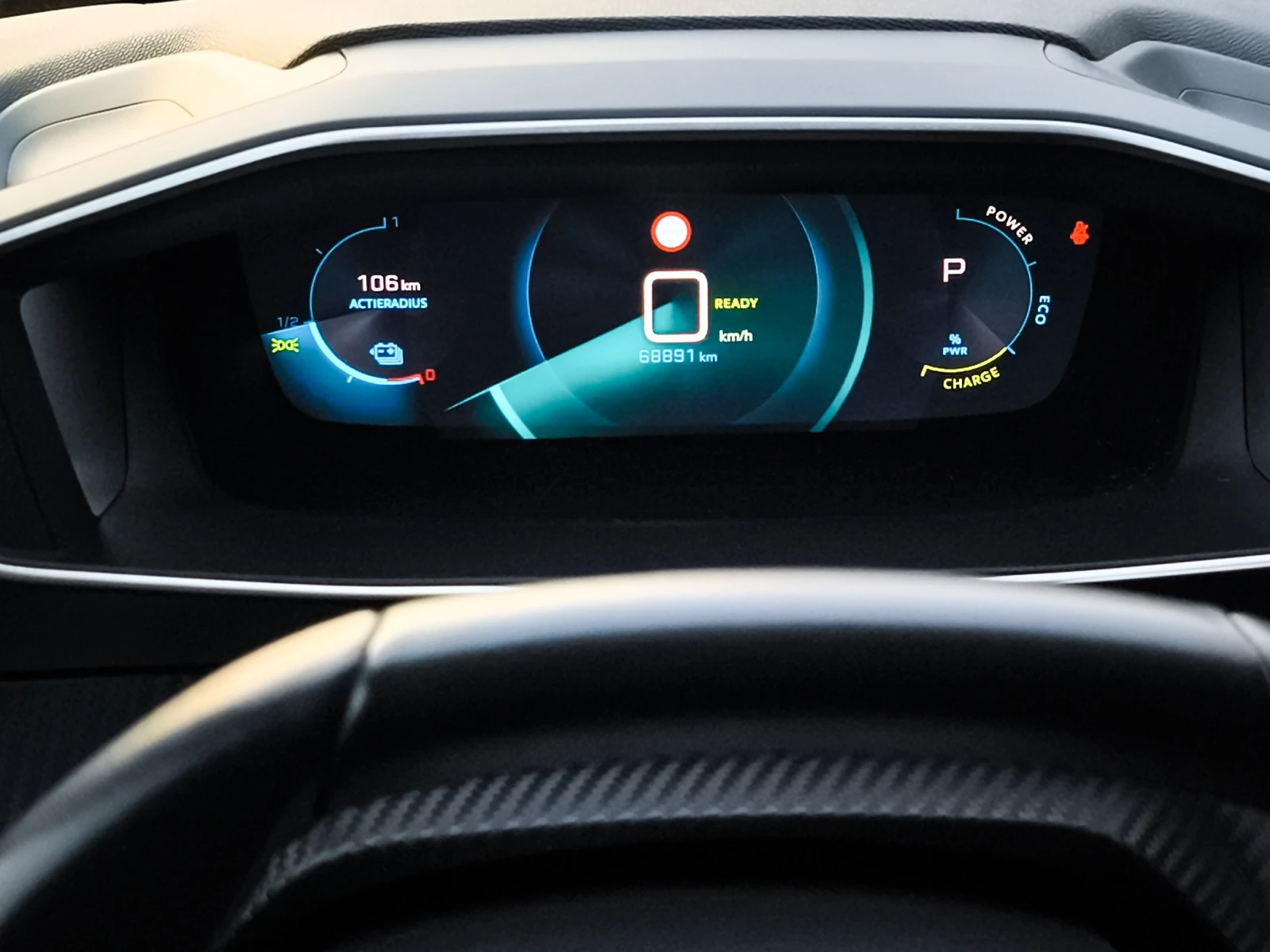 Hoofdafbeelding Peugeot e-208